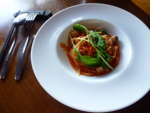 カジキと秋茄子のトマトクリーム スパゲッティーニ 